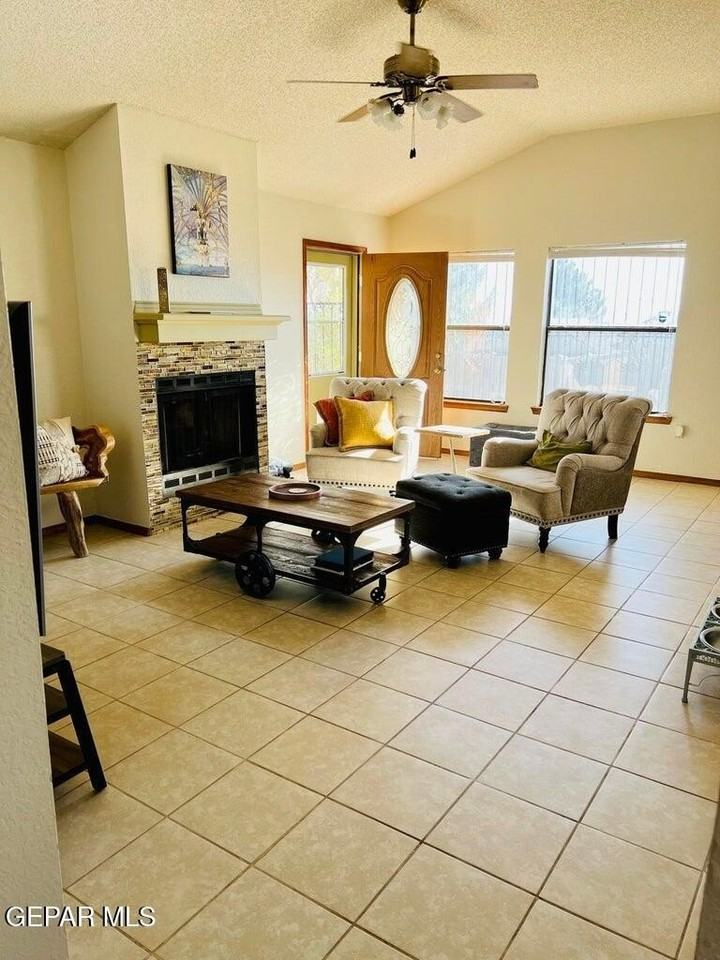 6801 Ridgley Way - Photo 3 of 14