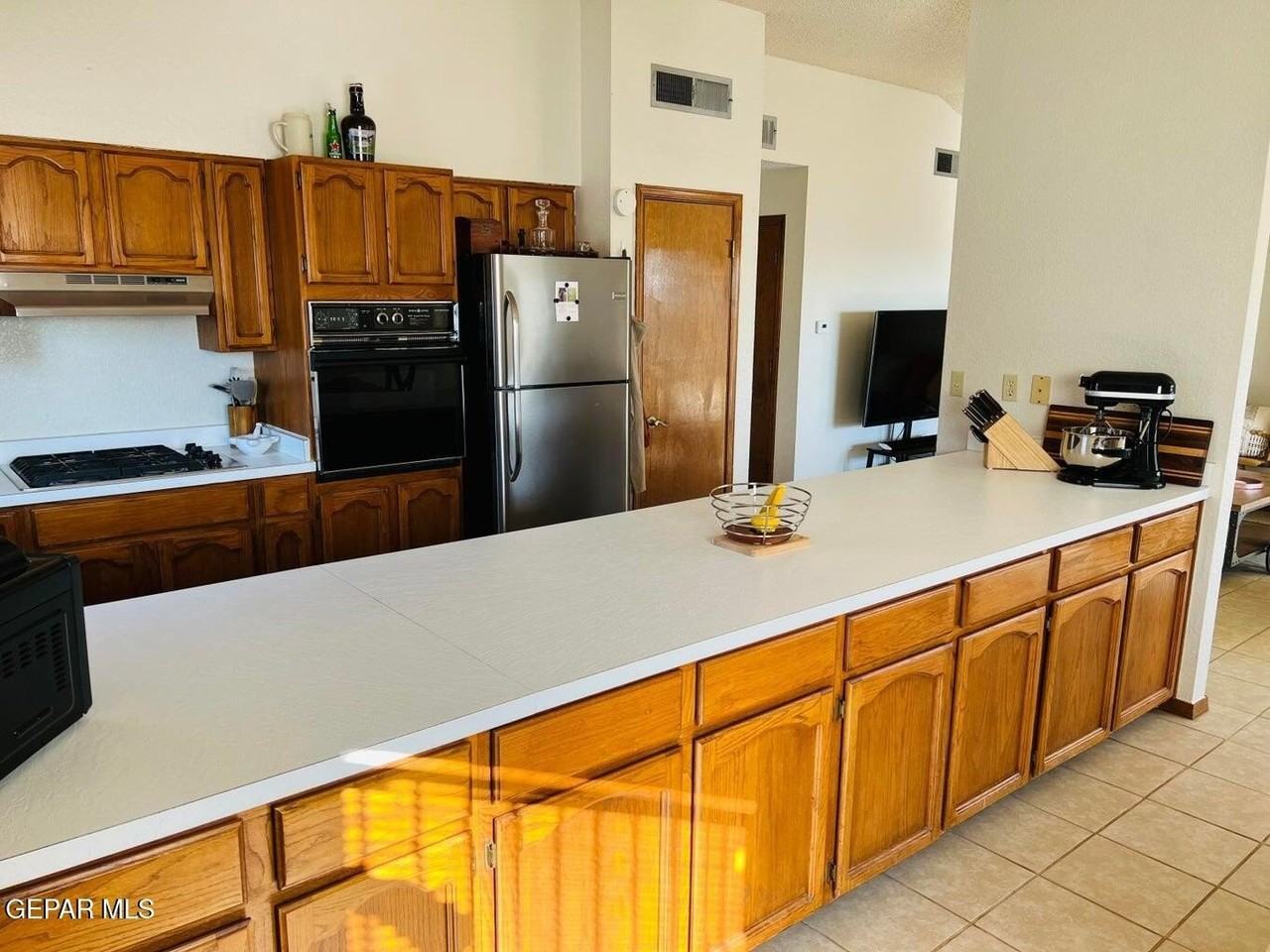 6801 Ridgley Way - Photo 5 of 14