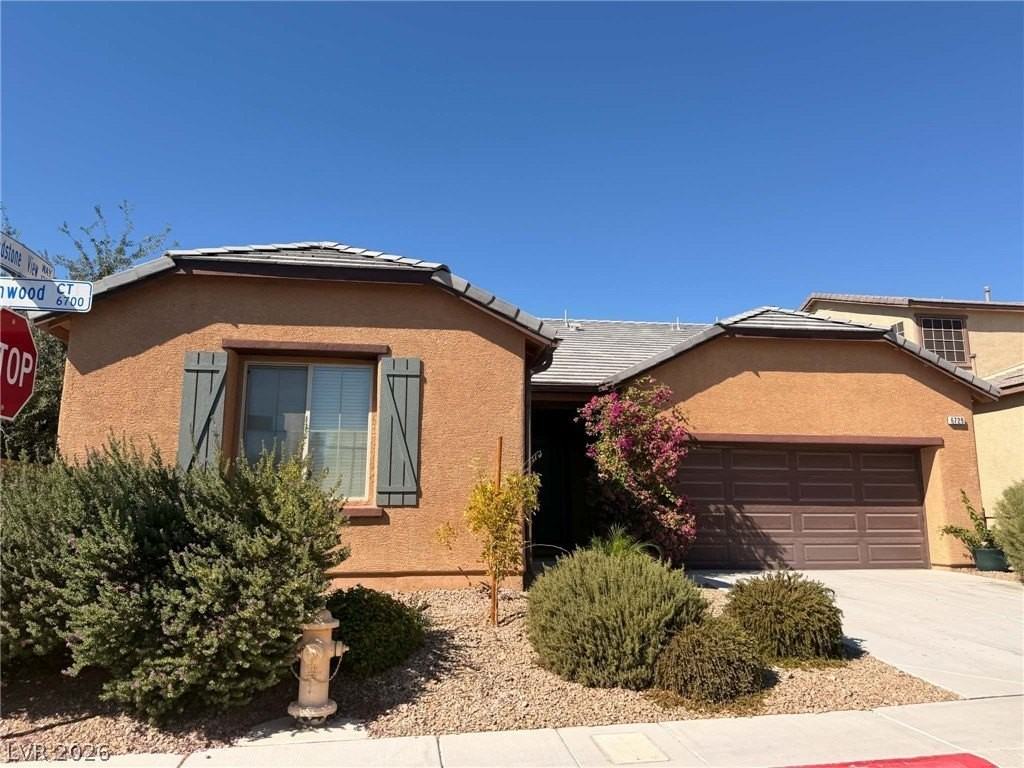 6729 Alpenwood Ct - Photo 2 of 36