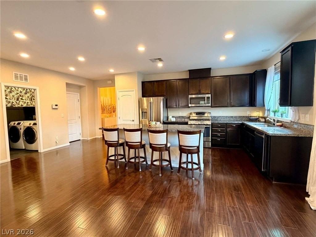 6729 Alpenwood Ct - Photo 6 of 36