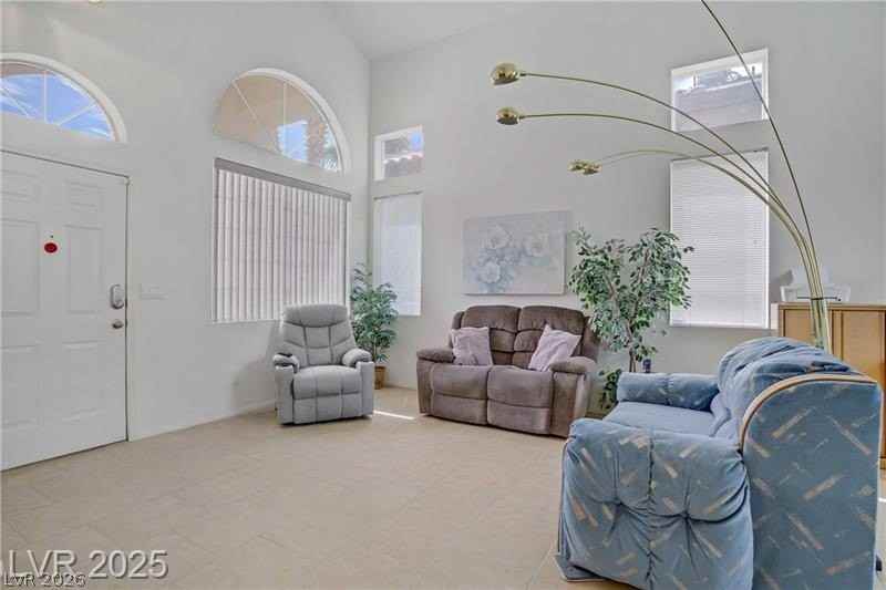 8116 Kokoma Dr - Photo 3 of 27