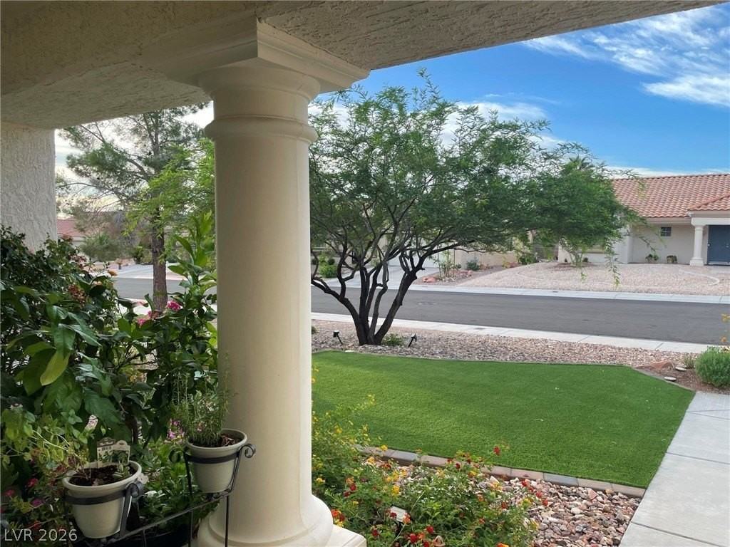 9304 Yucca Blossom Dr - Photo 5 of 32