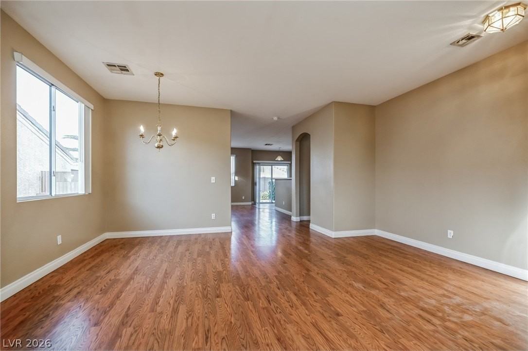 3413 Mastercraft Ave - Photo 3 of 18