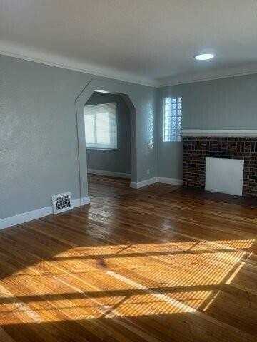 14740 Woodmont Ave - Photo 5 of 17