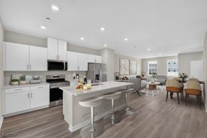 featured image of 139 Essex Ave