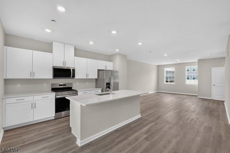139 Essex Ave - Photo 2 of 14