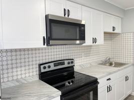 featured image of 59 Trinity St #C