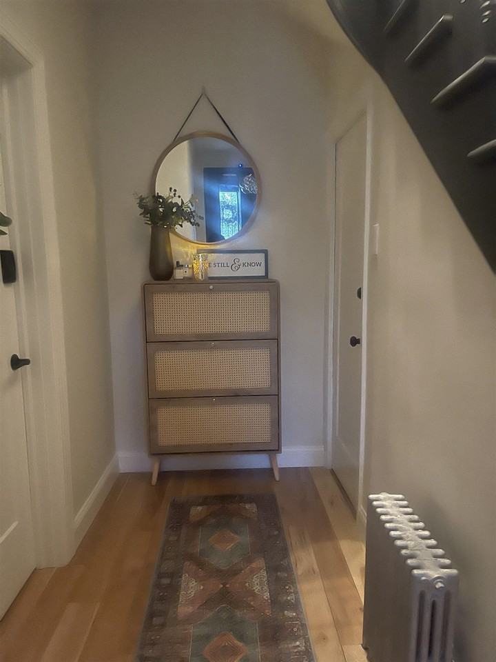 311 25th St - Photo 4 of 23