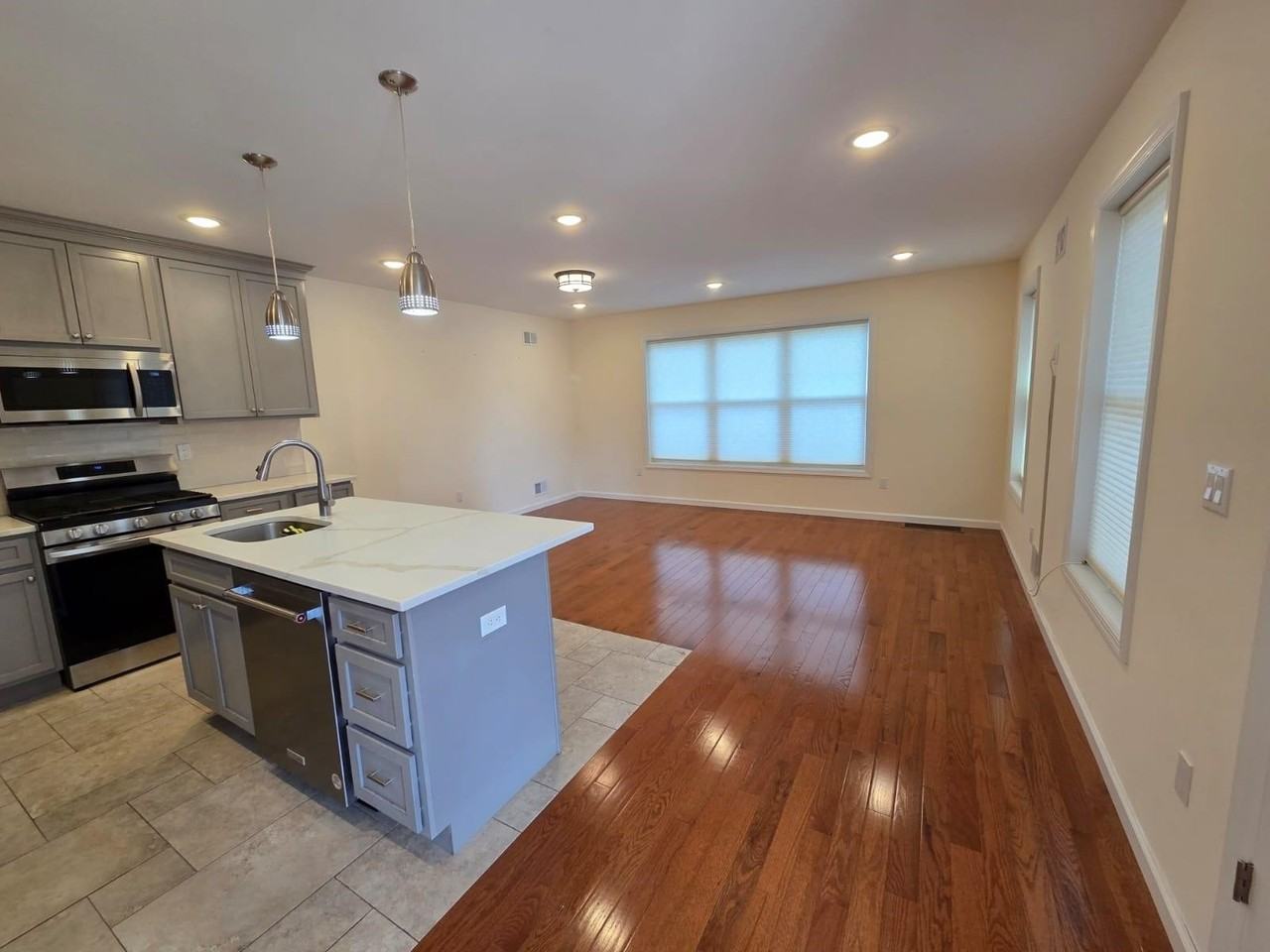 24B Sidney Ave - Photo 6 of 26