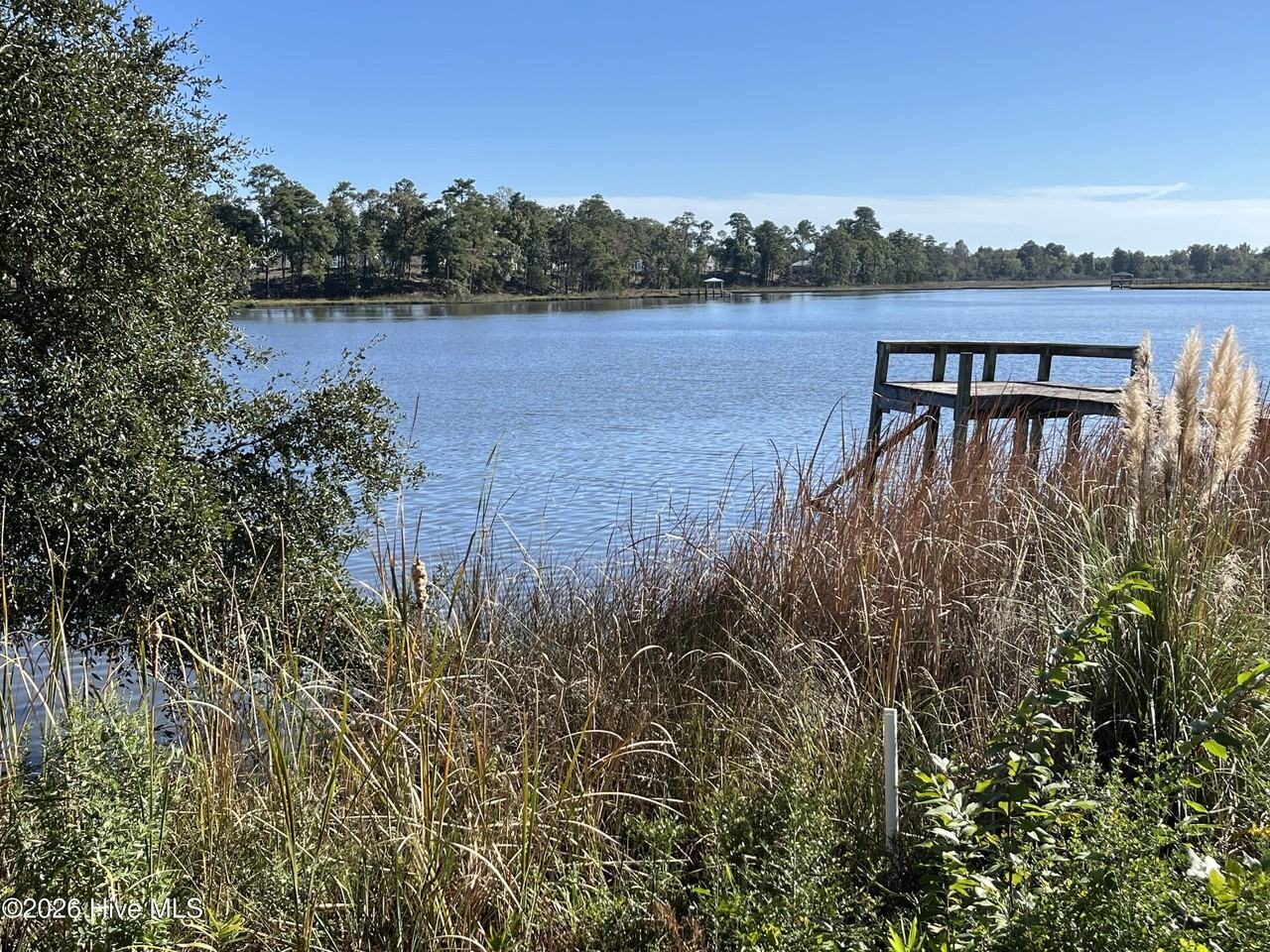 720 Bay Harbor Dr - Photo 4 of 18