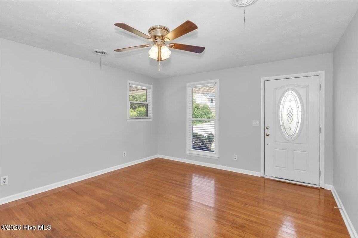 2240 Walden Dr - Photo 5 of 19
