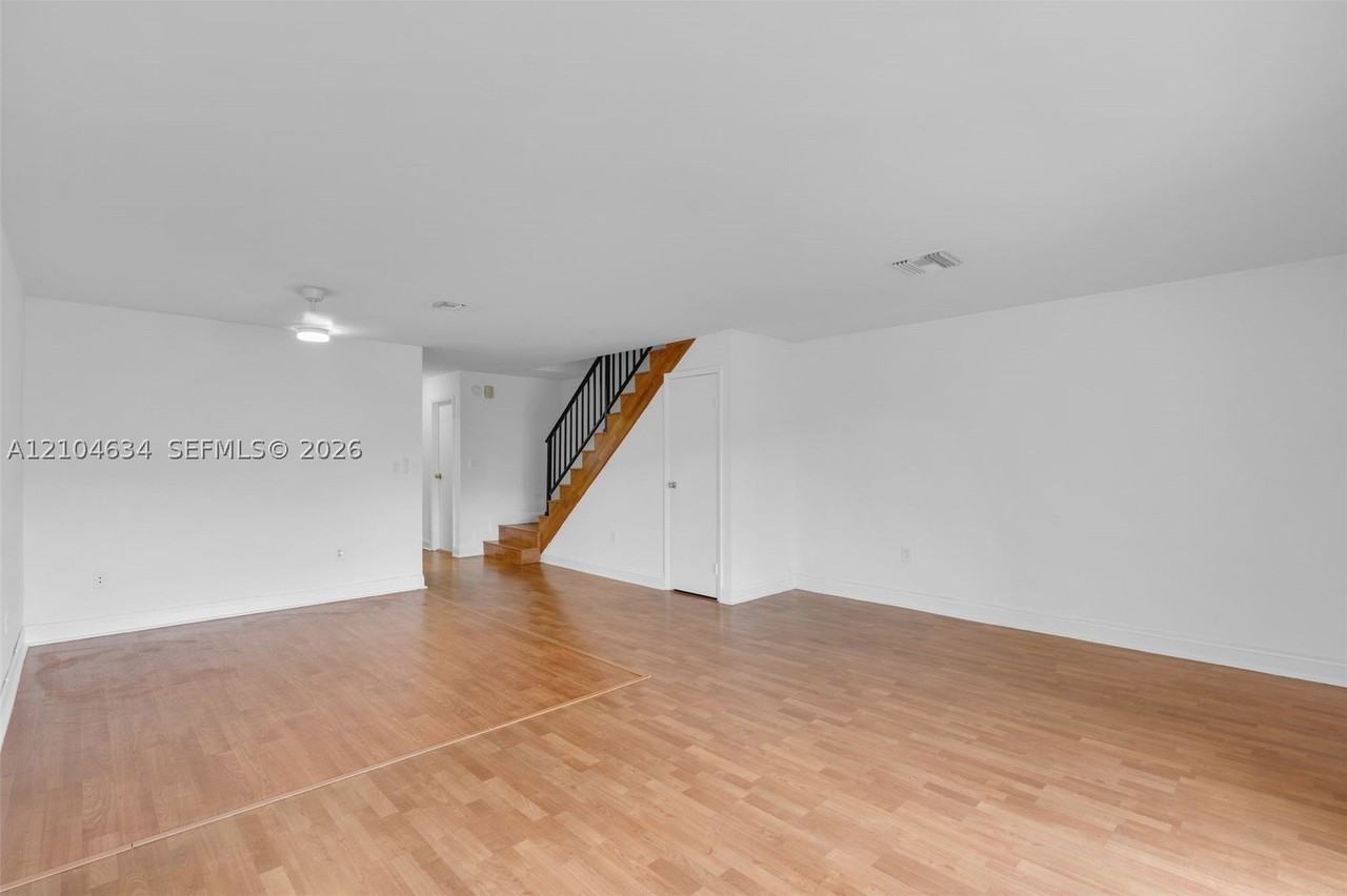 8475 Sw 137th Ave #8475 - Photo 5 of 35