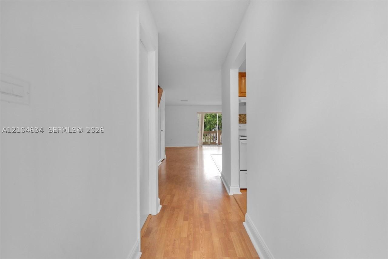 8475 Sw 137th Ave #8475 - Photo 6 of 35