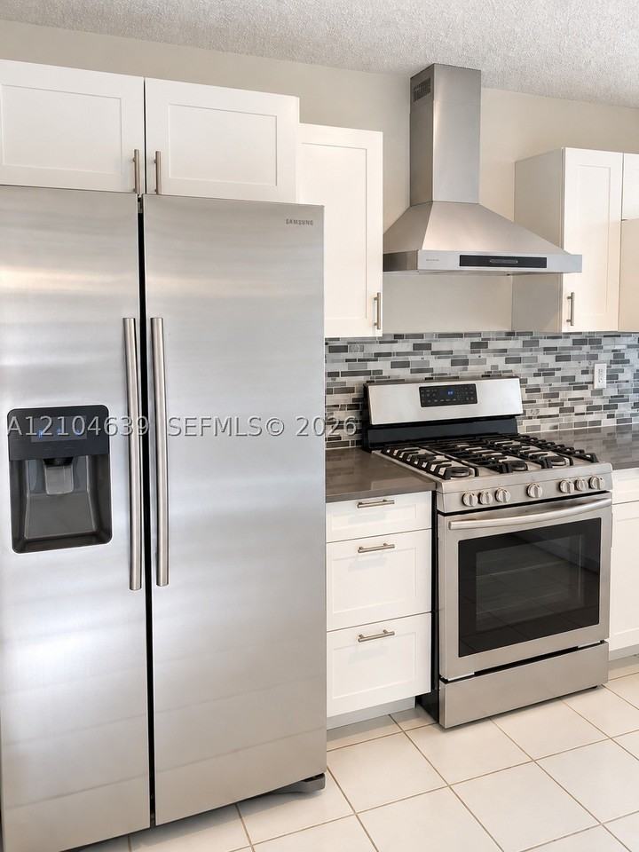 9982 Sw 222nd St - Photo 5 of 13