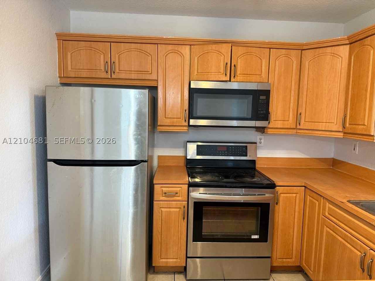 3715 Nw 23rd Ct #3715 - Photo 5 of 20