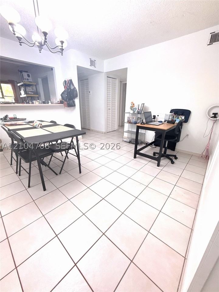 1151 Sw 105th Ave #407 - Photo 4 of 19
