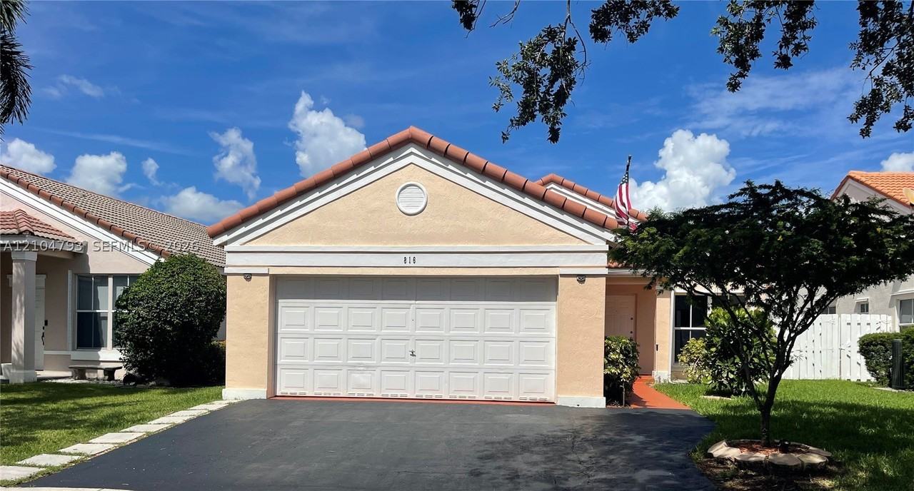 816 Sand Creek Cir #816