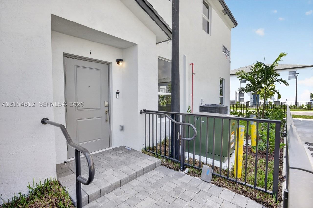 12440 Sw 248th St #1 - Photo 5 of 50