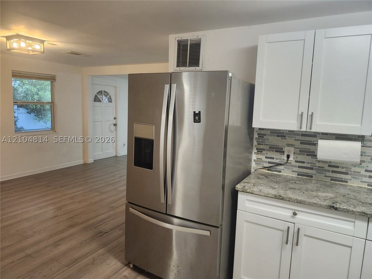 12727 N Ola Ave #1 - Photo 5 of 5