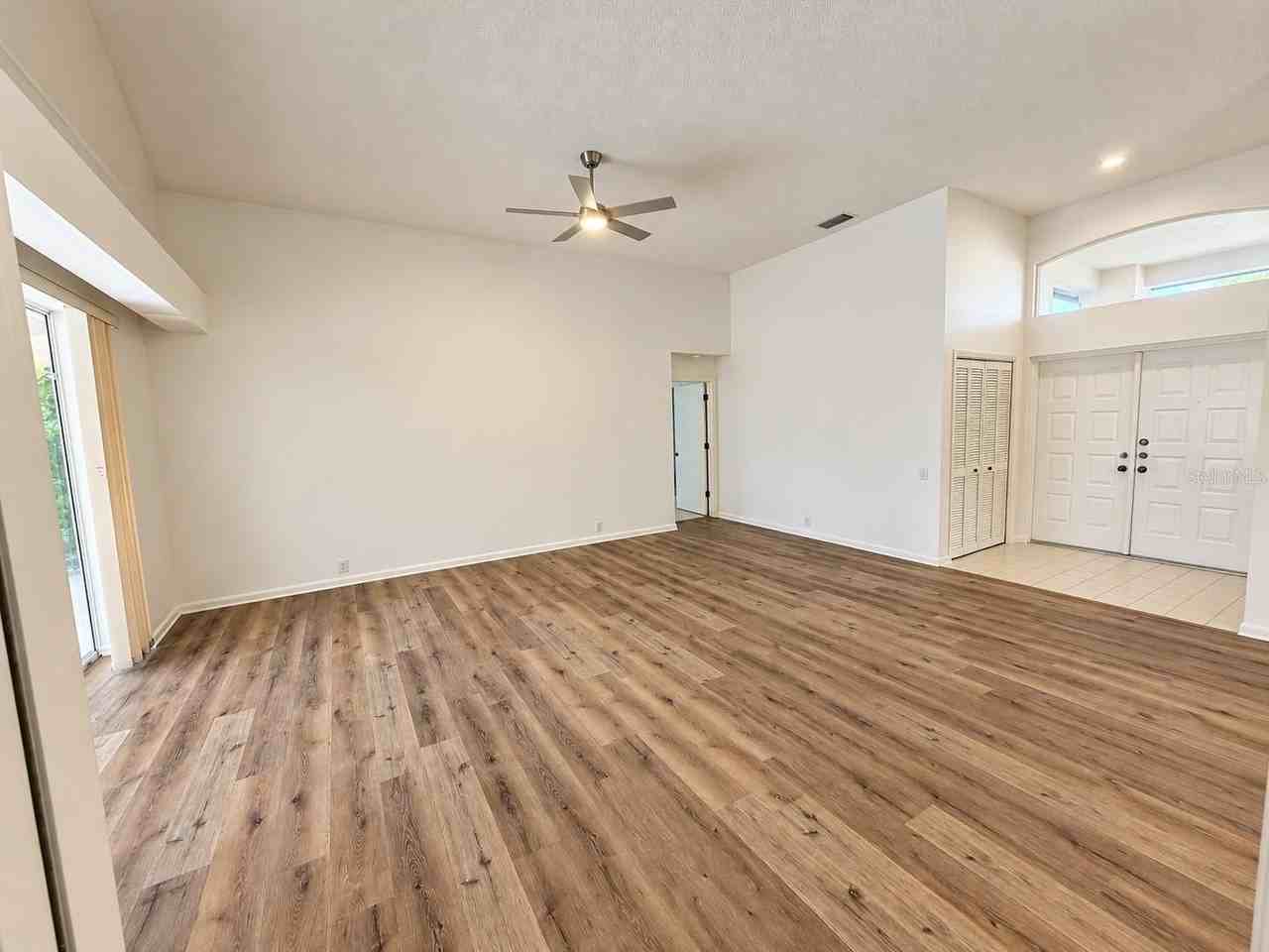 4871 Winterhaven Dr - Photo 3 of 30