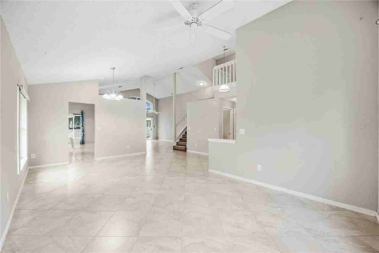 2211 Mallory Cir - Photo 5 of 30