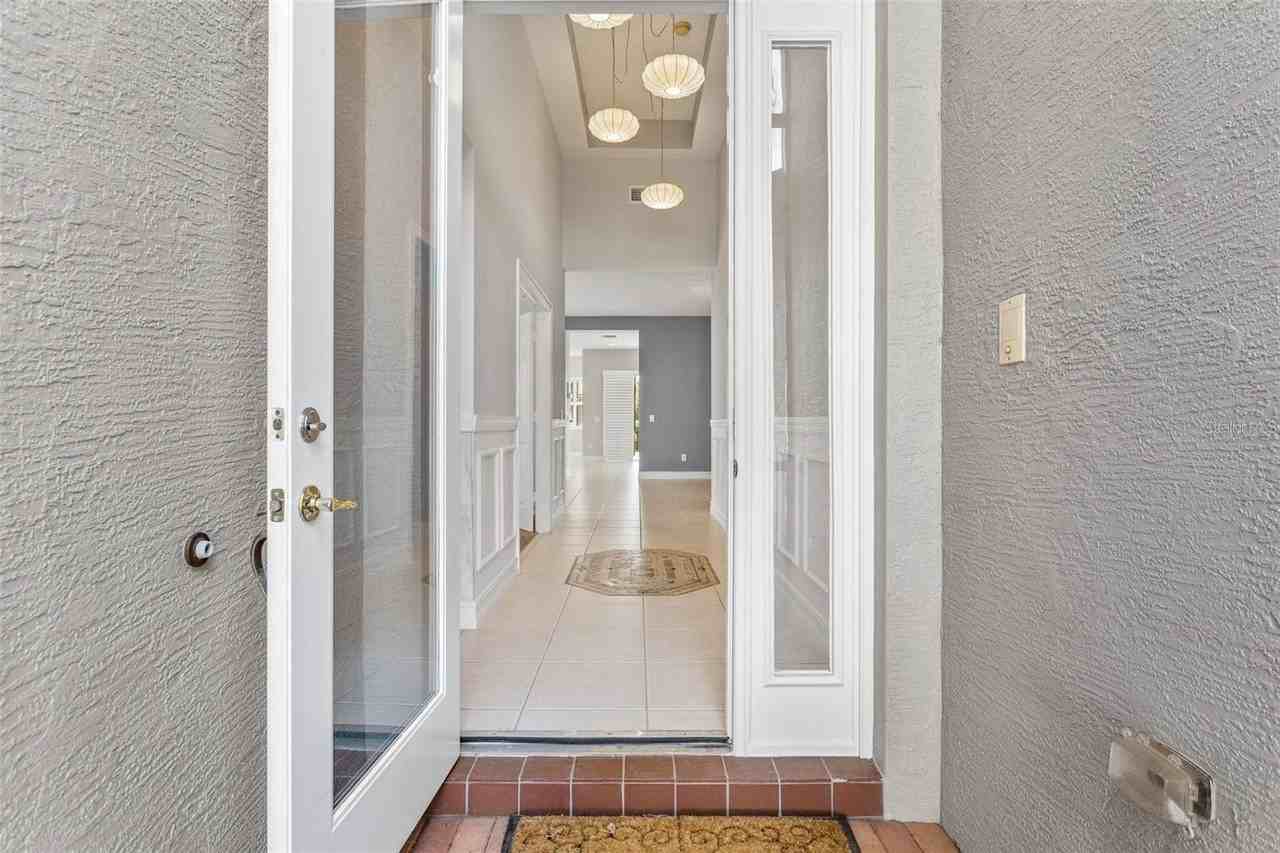 4925 Sandy Brook Cir - Photo 3 of 46