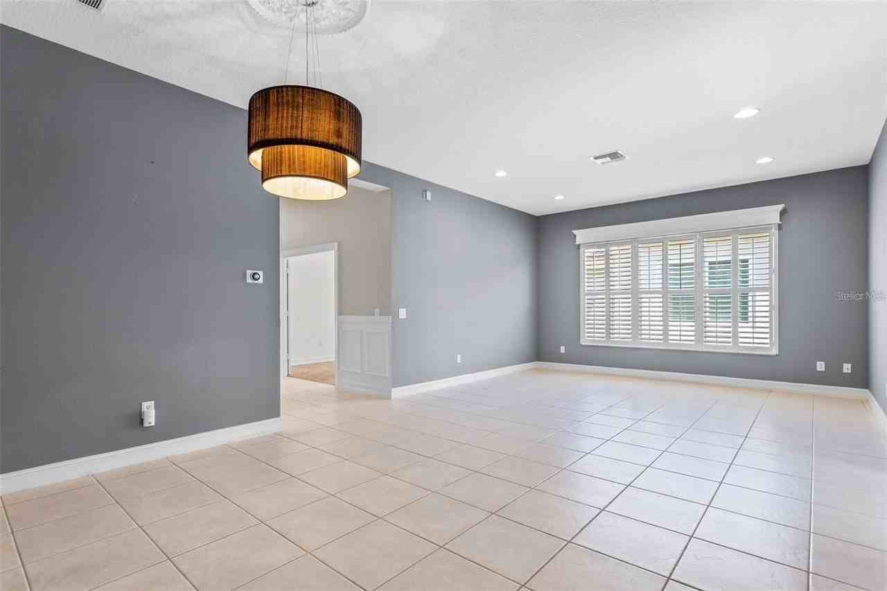 4925 Sandy Brook Cir - Photo 6 of 46