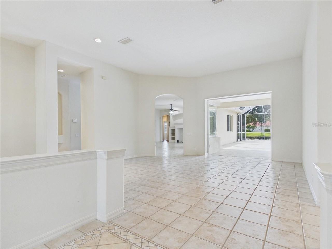 10207 Estuary Dr - Photo 2 of 36