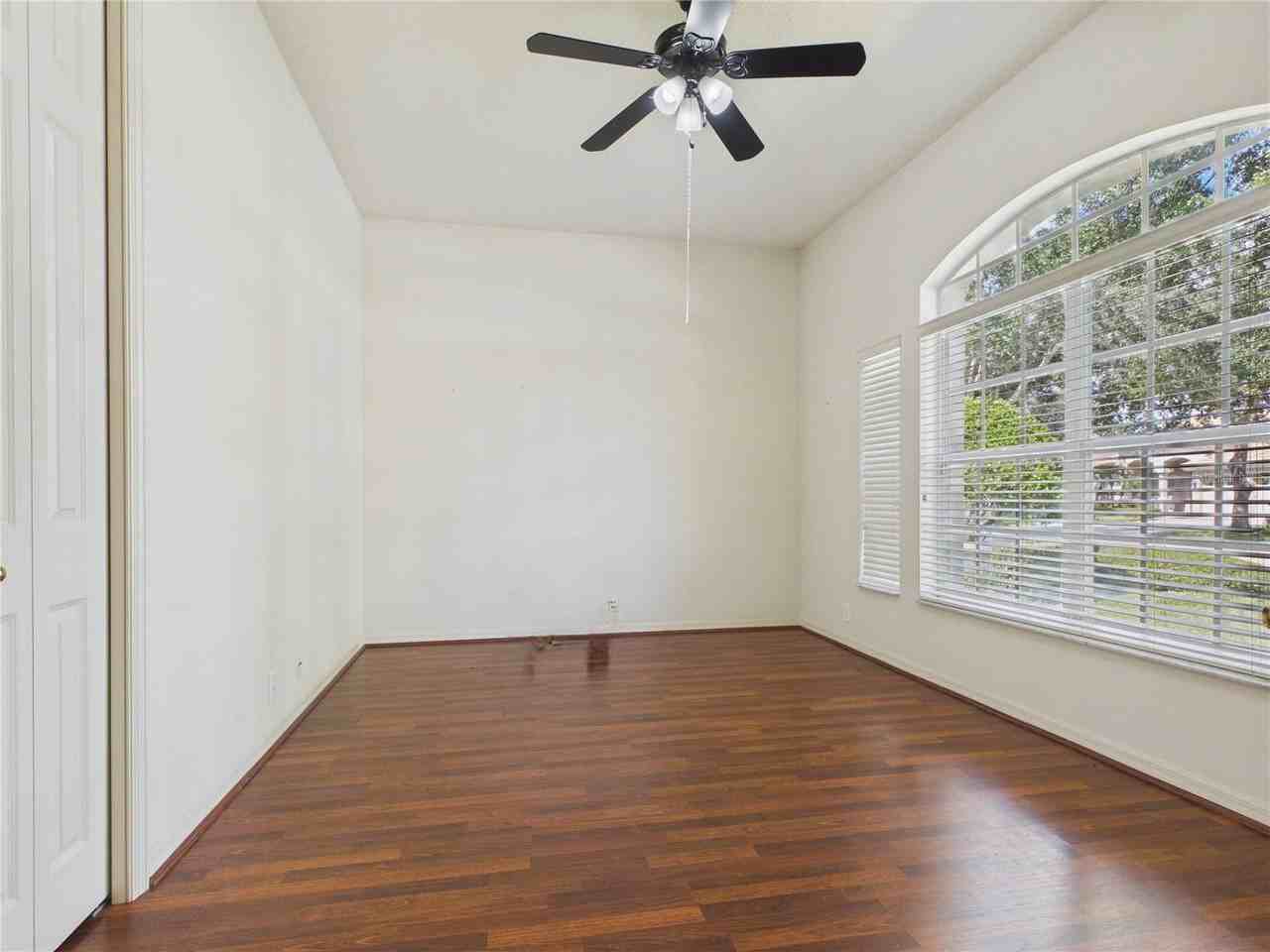 10207 Estuary Dr - Photo 7 of 36