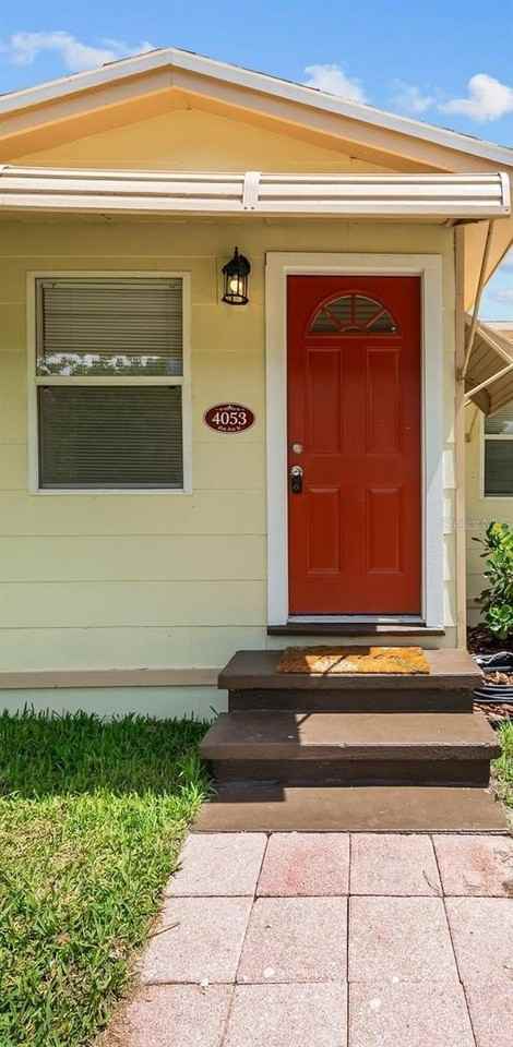 4053 41st Ave N - Photo 2 of 31