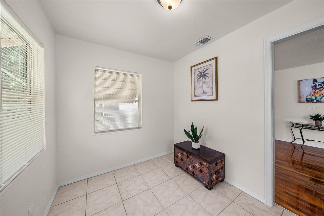 4053 41st Ave N - Photo 5 of 31
