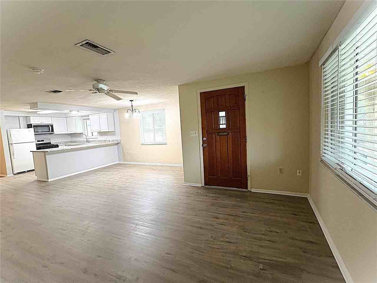 6216 Missouri Ave - Photo 3 of 12