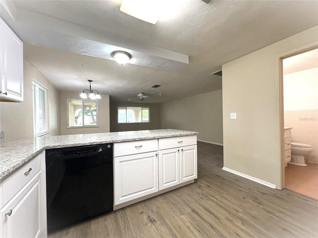 6216 Missouri Ave - Photo 7 of 12