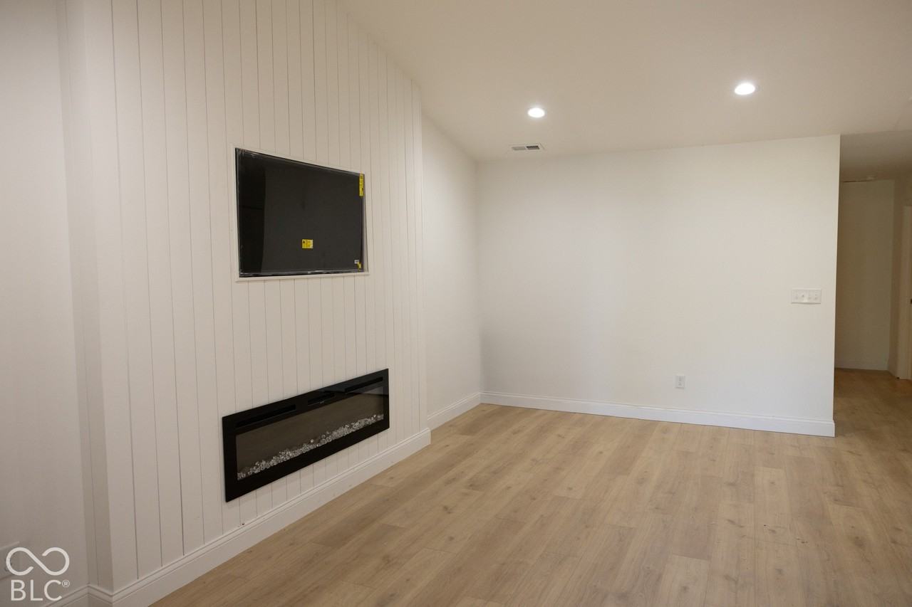 2510 Walker Pl - Photo 6 of 13