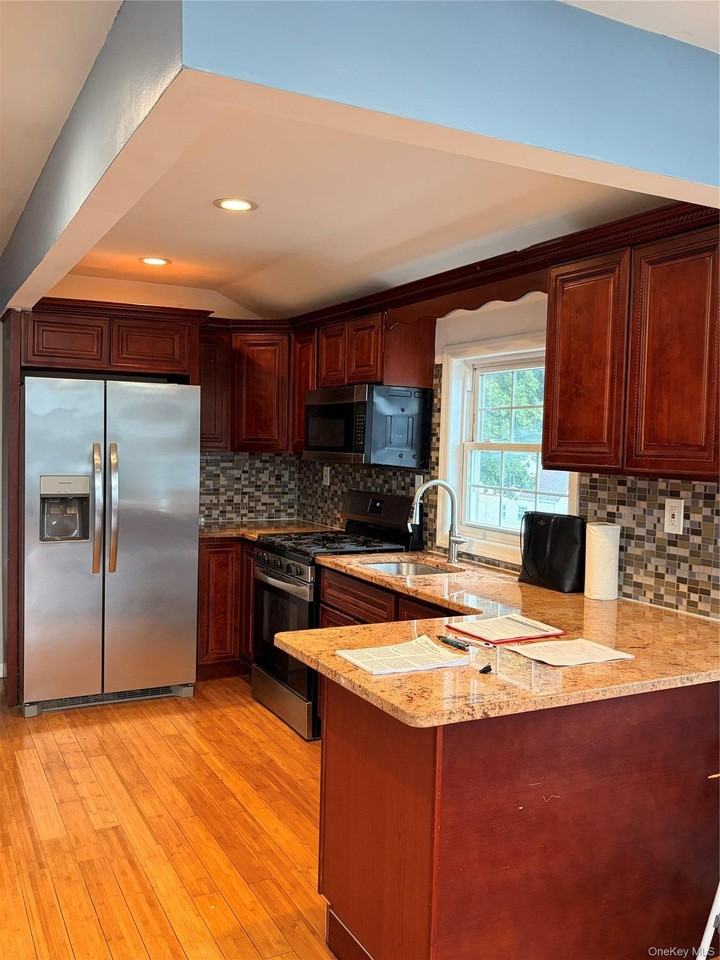 12029 144th St - Photo 5 of 17