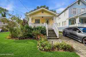 featured image of 1224 8th Ave