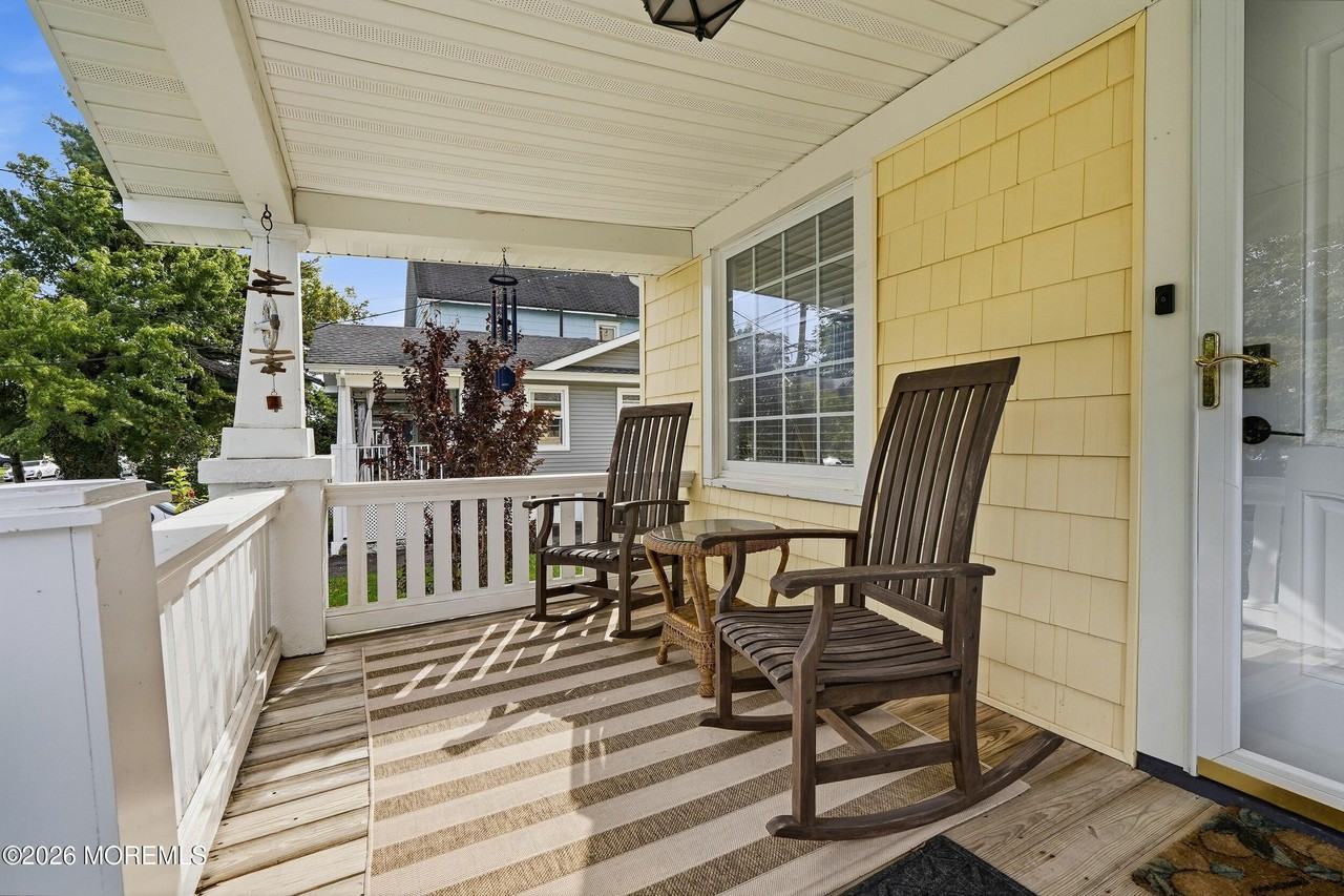 1224 8th Ave - Photo 3 of 36