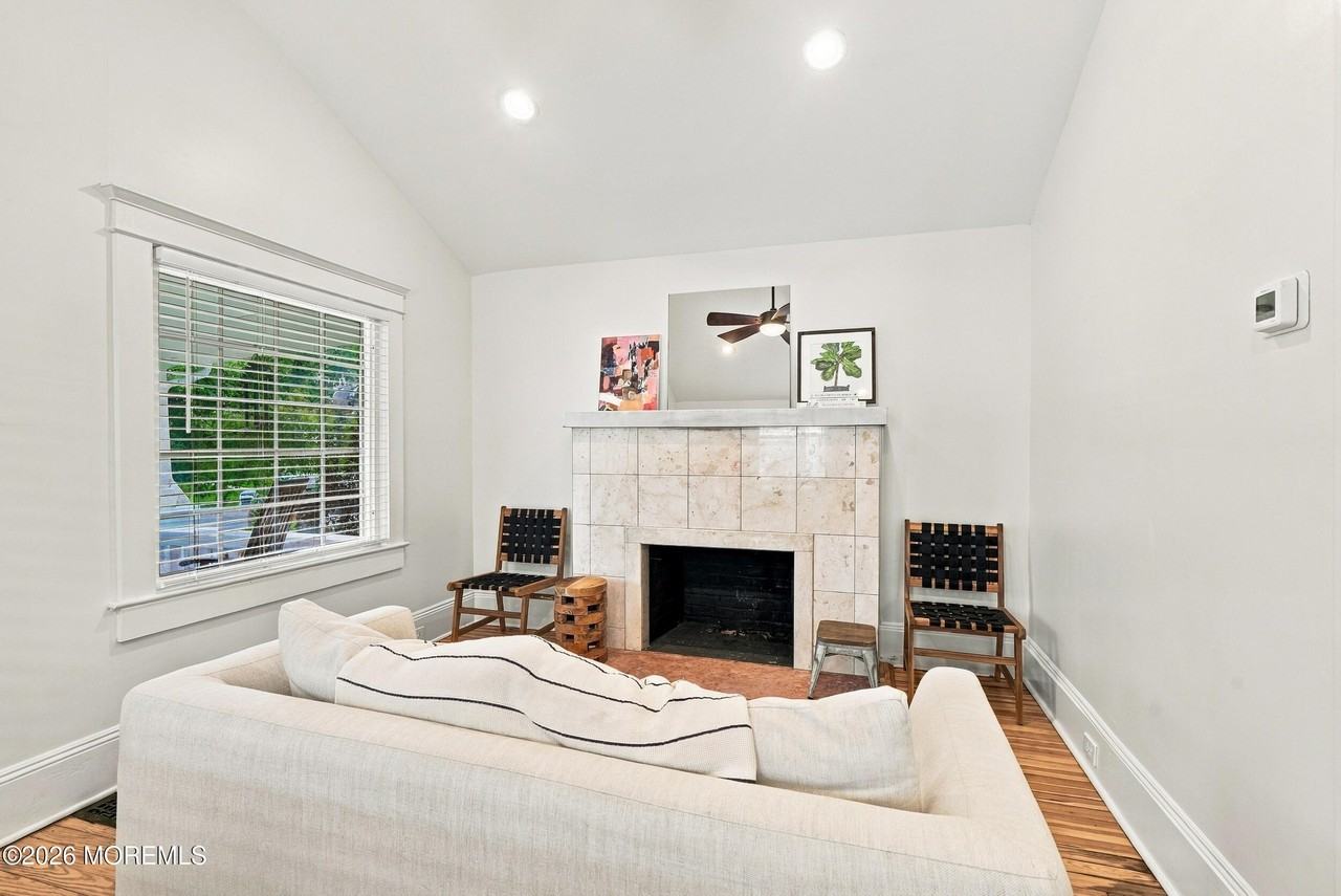 1224 8th Ave - Photo 6 of 36