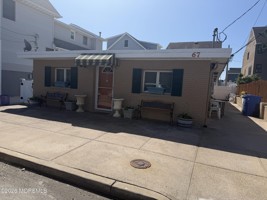 featured image of 67 Fielder Ave #4