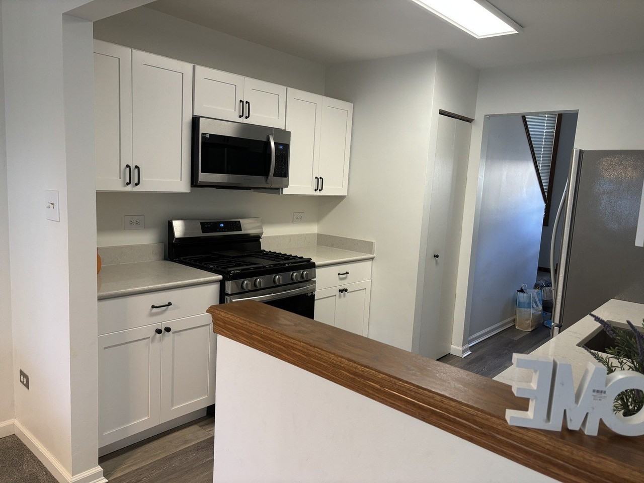 10956 S 76th Ave #F - Photo 2 of 7