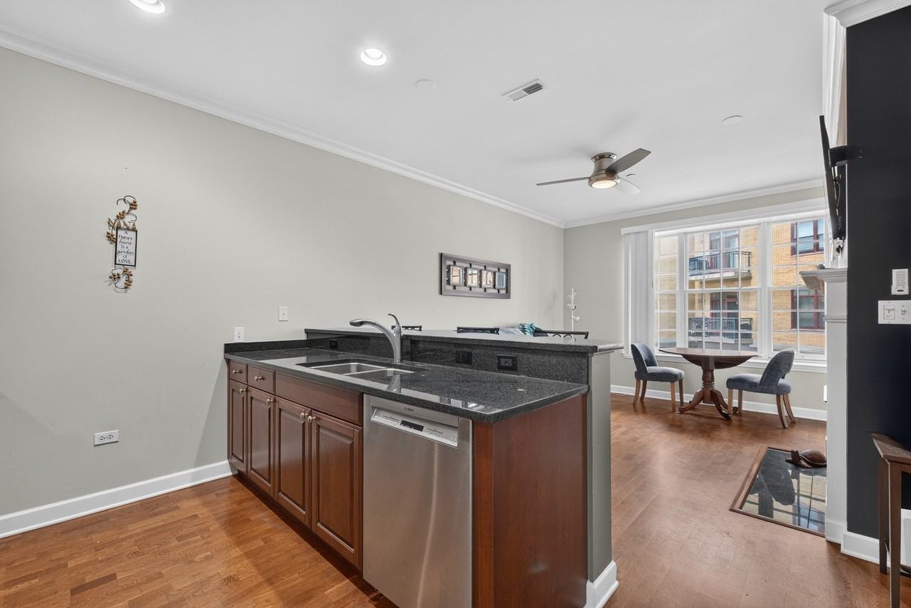 50 N Plum Grove Rd #202E - Photo 6 of 25
