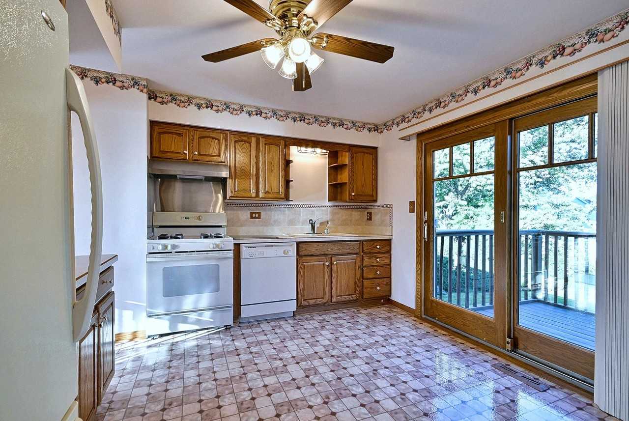 635 N Rumple Ln - Photo 5 of 18