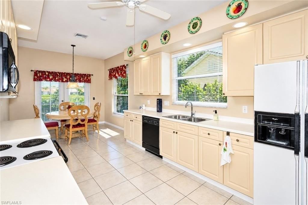 6820 Lone Oak Blvd - Photo 4 of 16