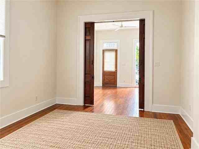 1220 Bartholomew St - Photo 4 of 13