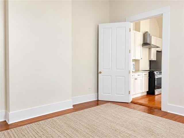 1220 Bartholomew St - Photo 5 of 13