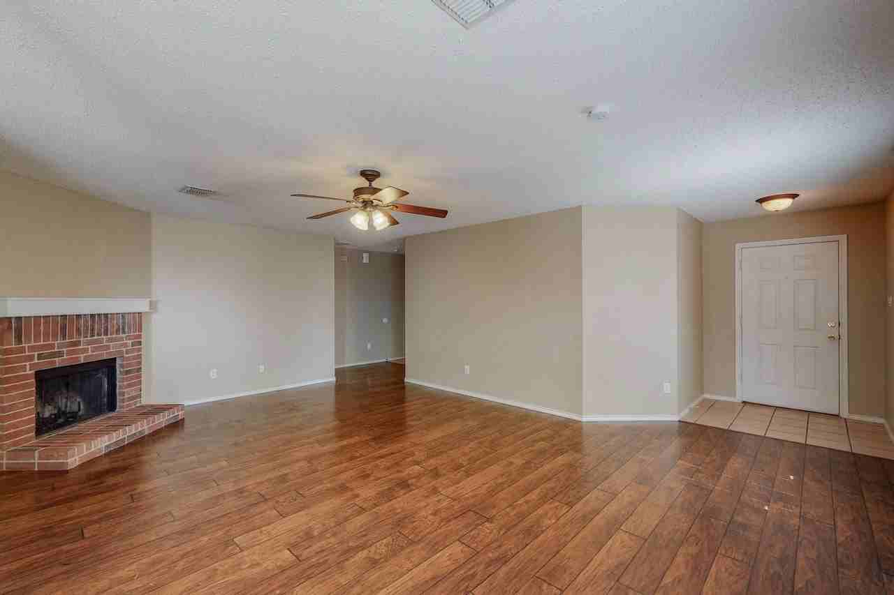645 Granite Ridge Dr - Photo 4 of 6