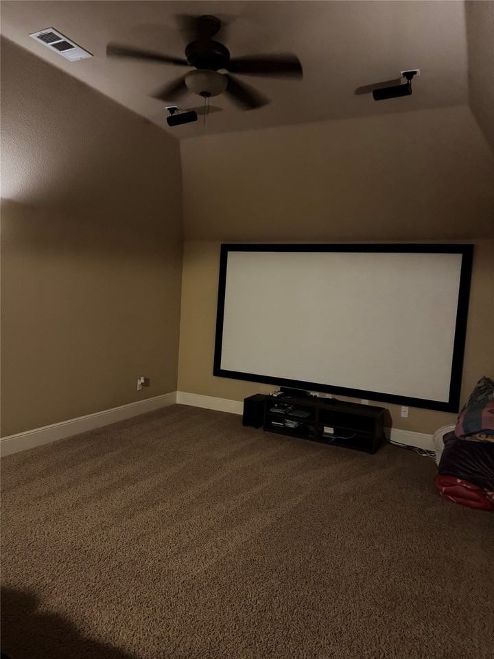 1209 Avondale Dr - Photo 4 of 22