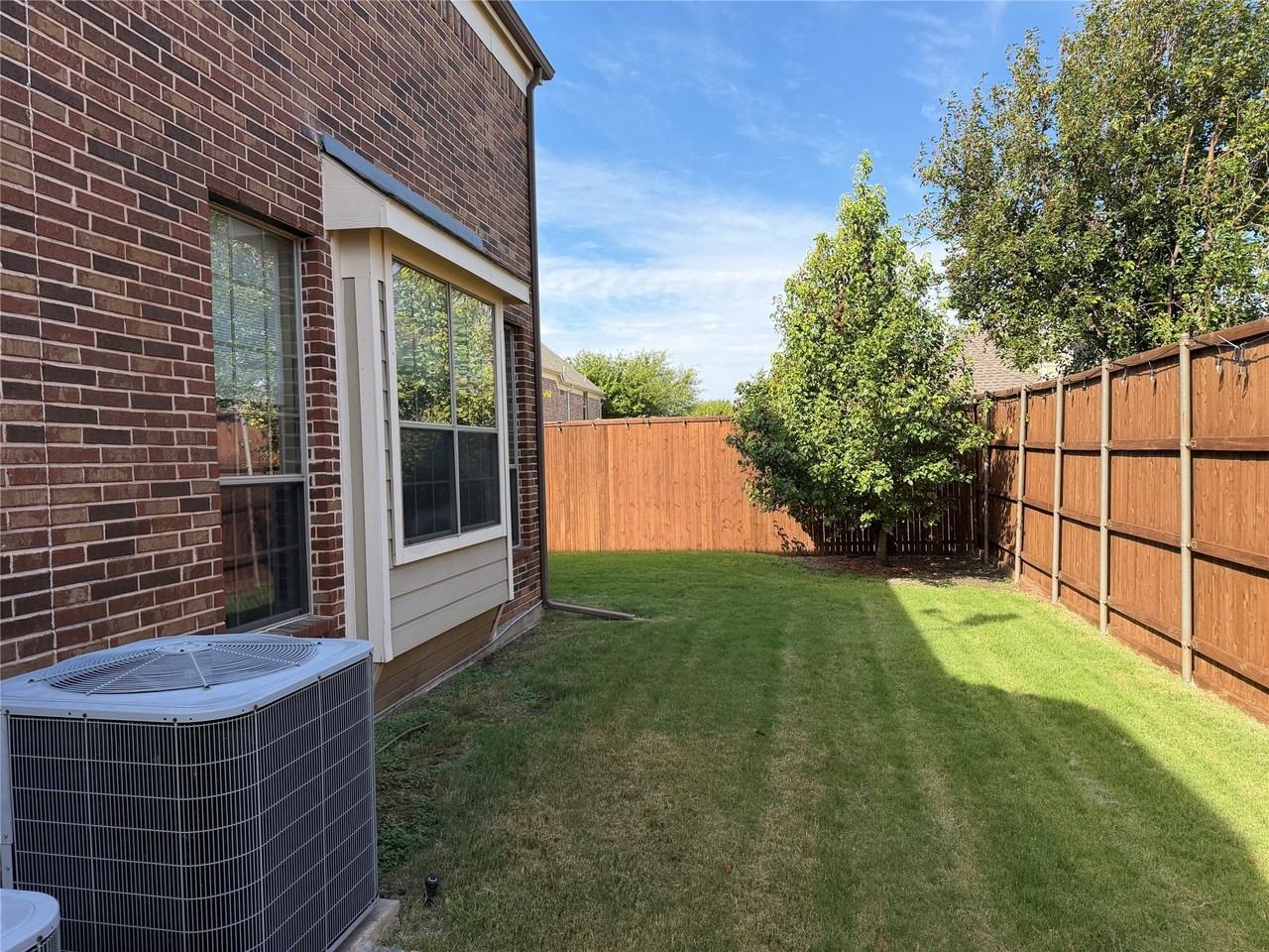 1209 Avondale Dr - Photo 7 of 22