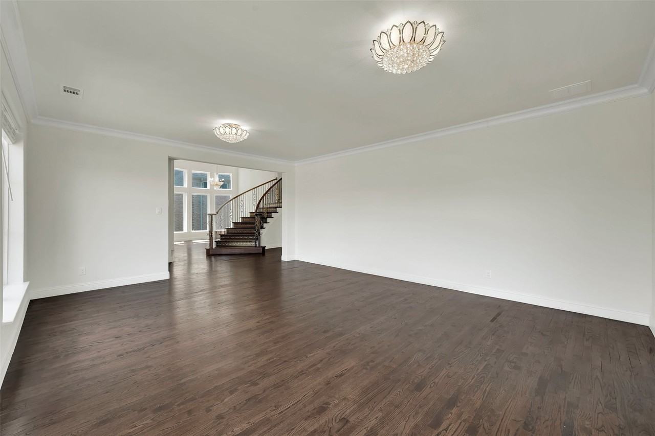 302 Torch Lily Ln - Photo 4 of 35