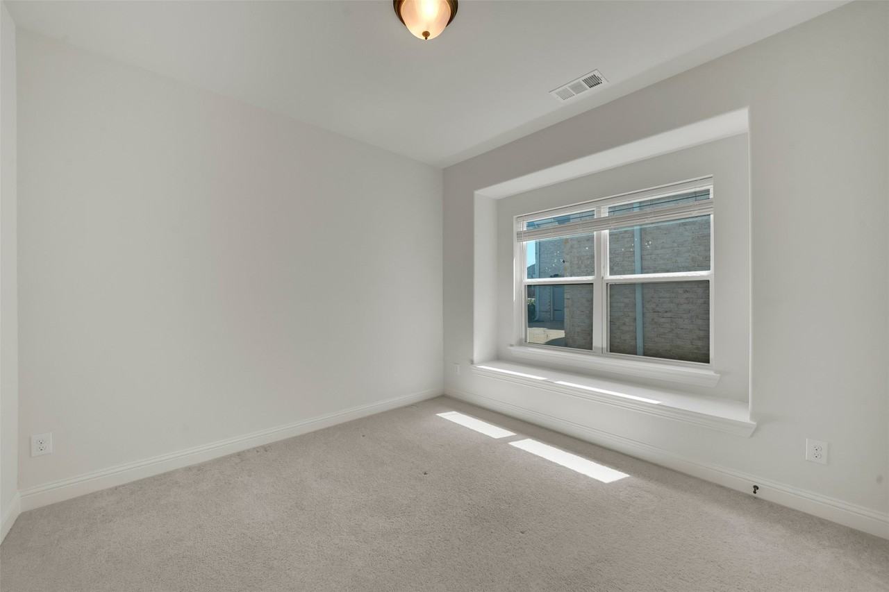 302 Torch Lily Ln - Photo 6 of 35